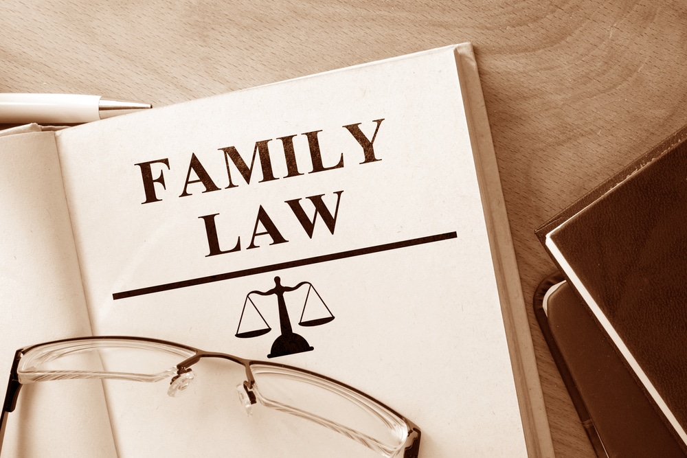 How do I choose a family law attorney?